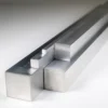 barra quadra in alluminio